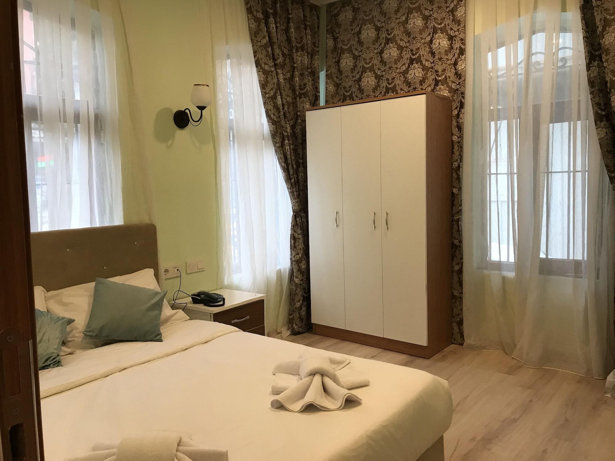 Historial Hotel Istanbul Luaran gambar