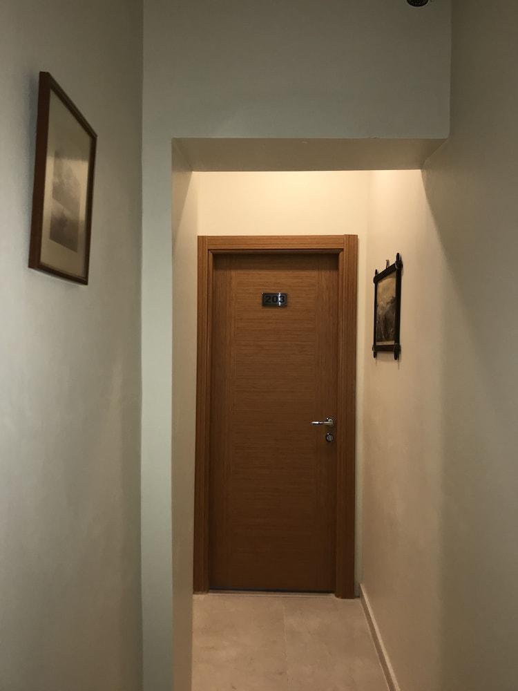 Historial Hotel Istanbul Luaran gambar