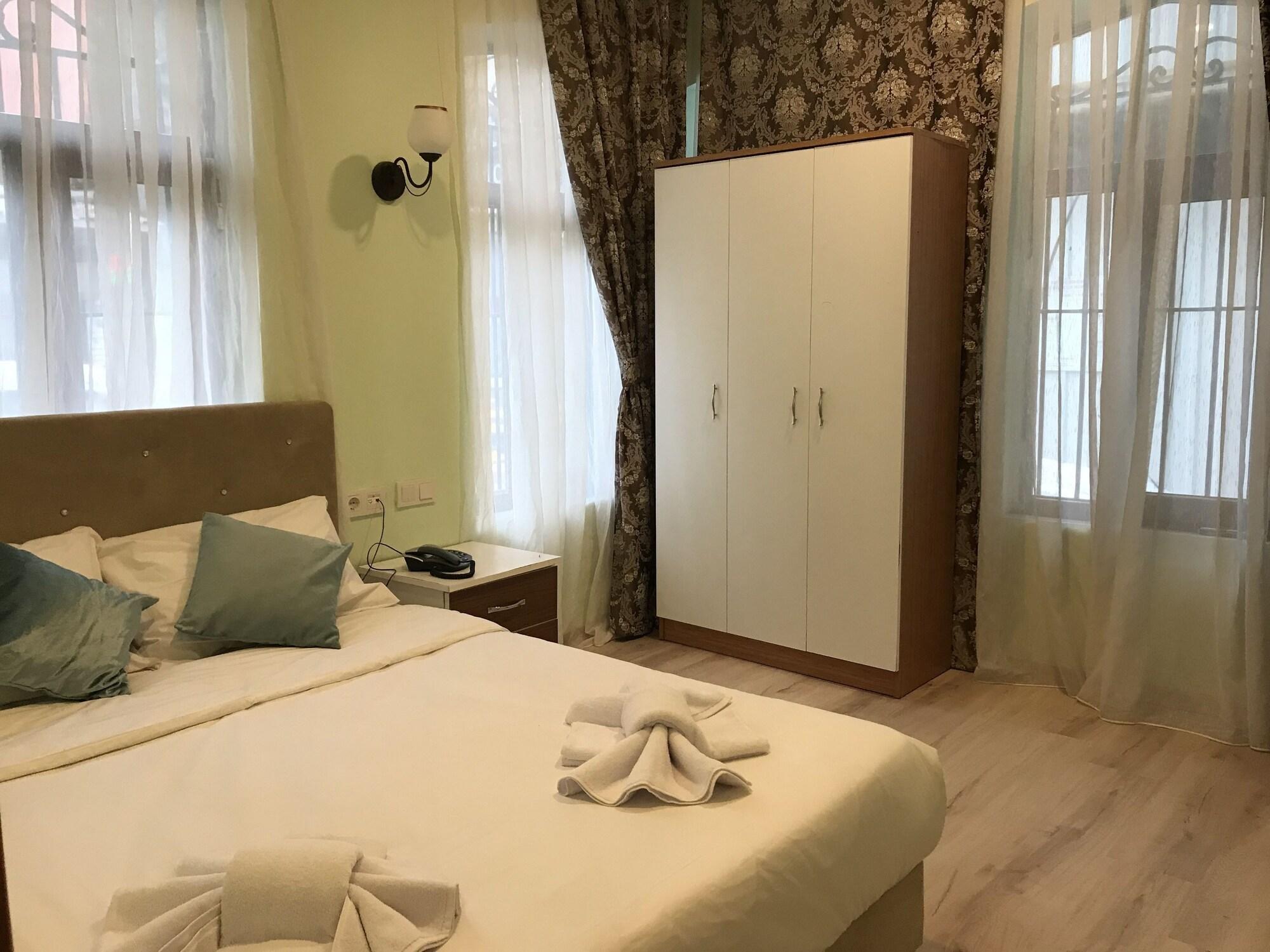 Historial Hotel Istanbul Luaran gambar