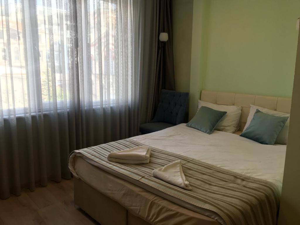 Historial Hotel Istanbul Luaran gambar